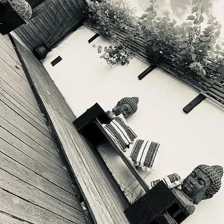 Hébergement de vacances Nyvioni, Proche De La Mer, Avec Piscine Et *