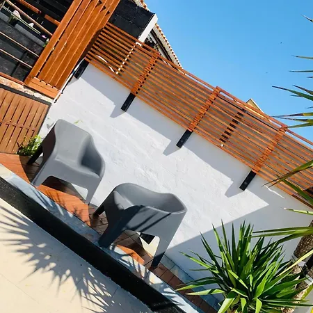 Ferienhaus Nyvioni, Proche De La Mer, Avec Piscine Et *